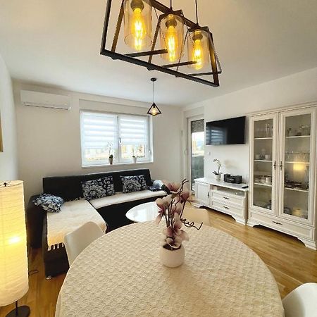Orhidea Doboj Apartamento Exterior foto