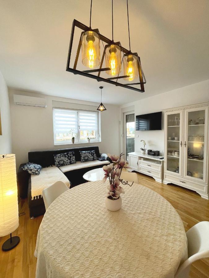 Orhidea Doboj Apartamento Exterior foto
